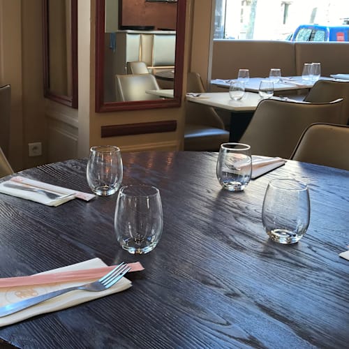 Bozen Villiers, Paris