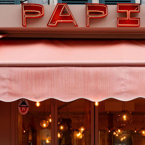 Papilla Courcelles, Paris