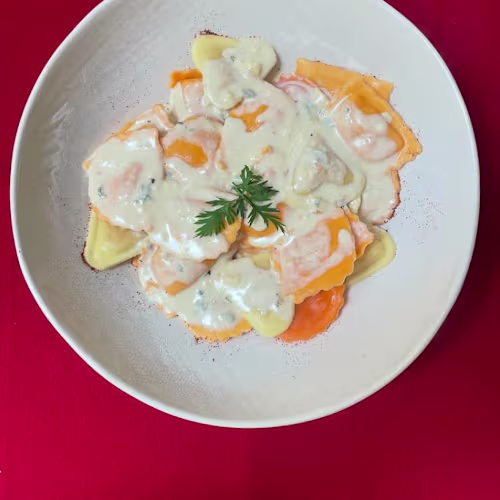 Restaurant de la TOUR, Le Chambon-Feugerolles