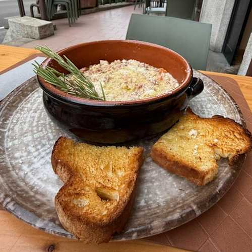 Bully's risto pub, Baveno