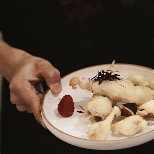 Yum Sakebar, Paris