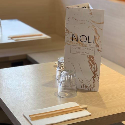 Noli, Paris