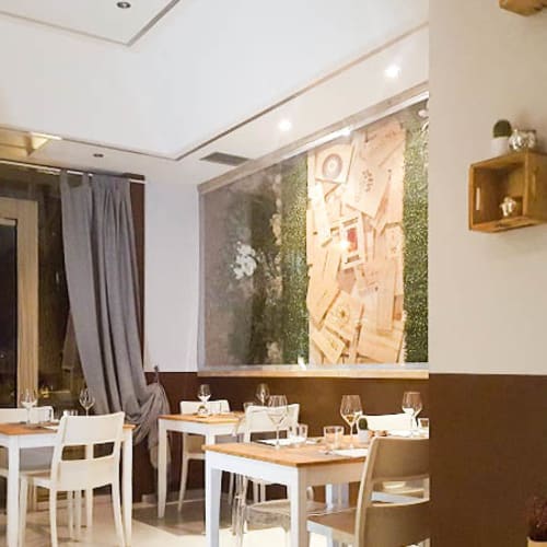 Queen EnoRestaurant, Chiari