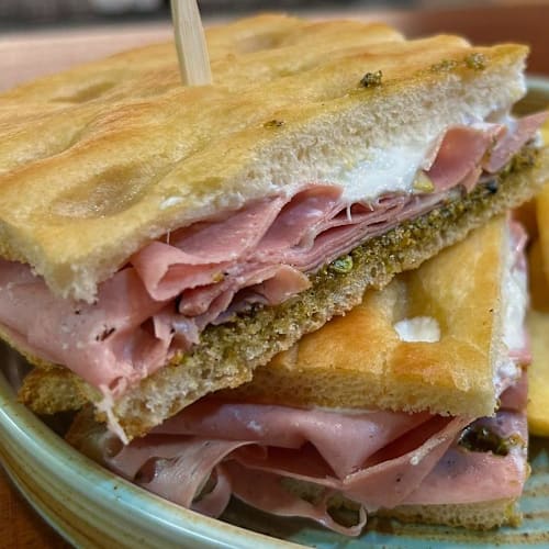 Racina, Taverna d'autore, Acireale