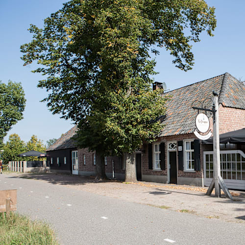 Hoeve 1827 - De Verwennerij, Oirschot