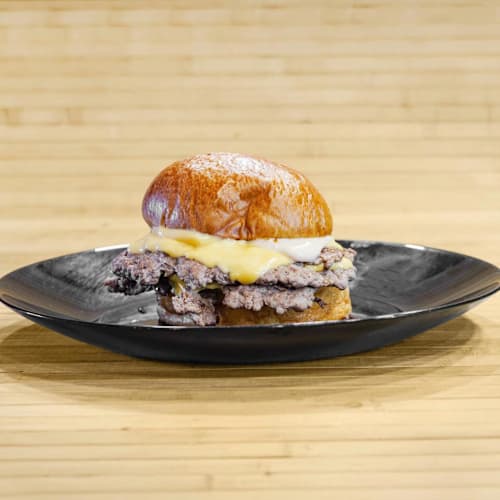 Yours burger&tacos, Tomares