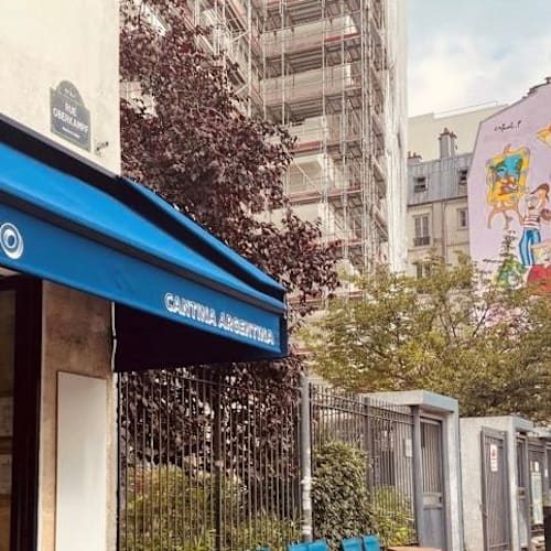 Mengano, Paris