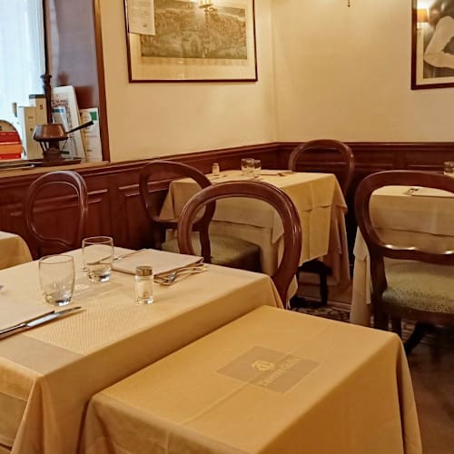 Taverna Giulia, Roma