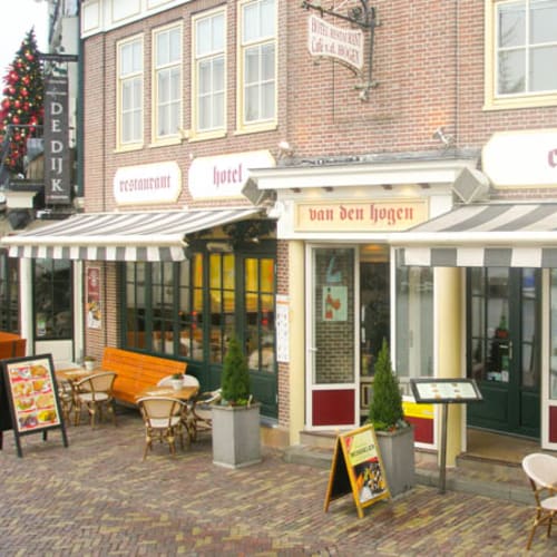 Van Den Hogen, Volendam