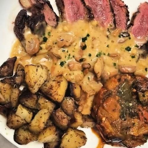 La Maïoun Restaurant Et Hôtel, Contes