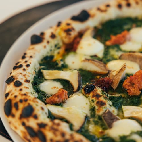 Quattro quarti pizzeria con cucina, Molfetta