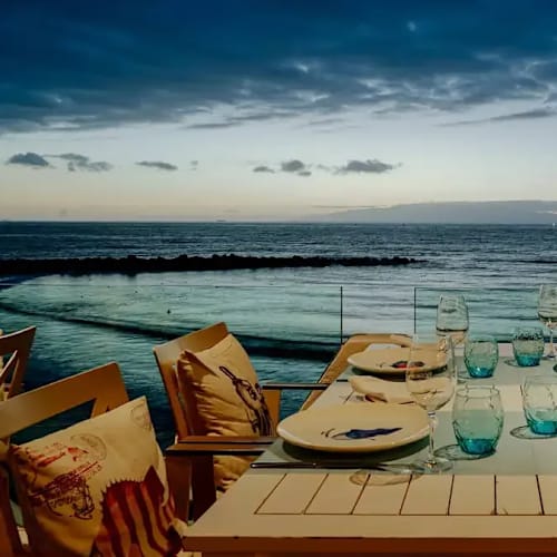 Bésame Mucho, Adeje