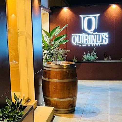 Quirinu's Wine & Grill, Porches