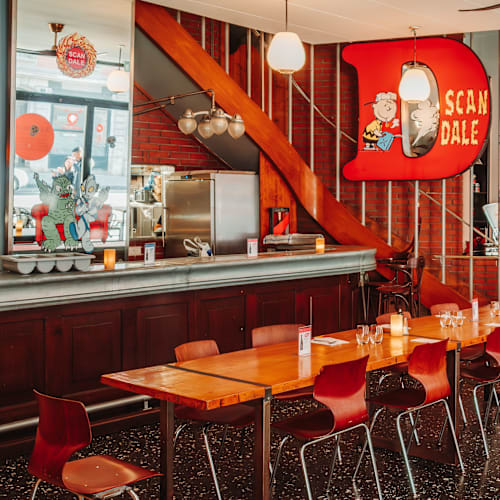 Le Scandale, Genève
