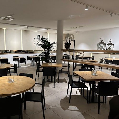 Queen's Bar Restaurant, Cattolica