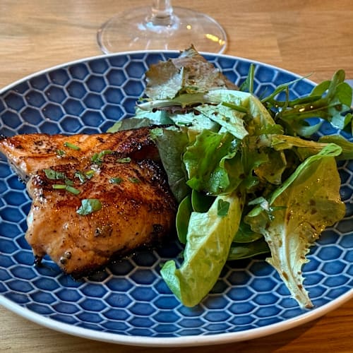 Un amour de bistro, Paris