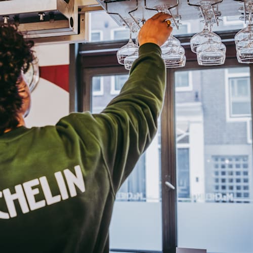 Ms. Chelin, Amsterdam