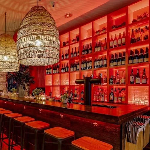 Le Rouge à Lèvres, Paris