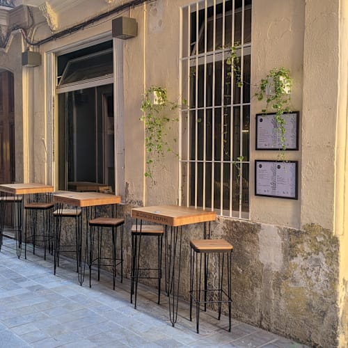 Secret, Valencia