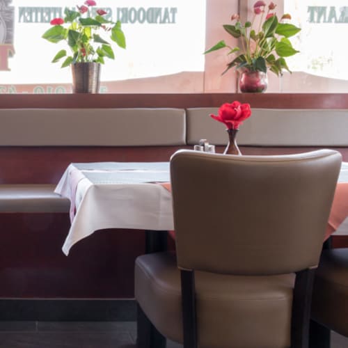 Taj, Schiedam