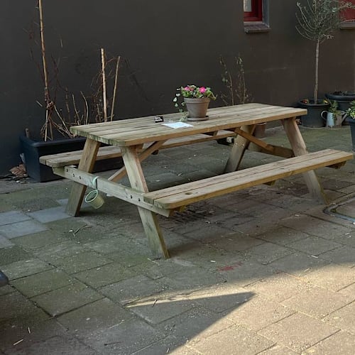 Petit Paradis, Den Haag