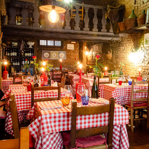 Taverna delle rose, Torino