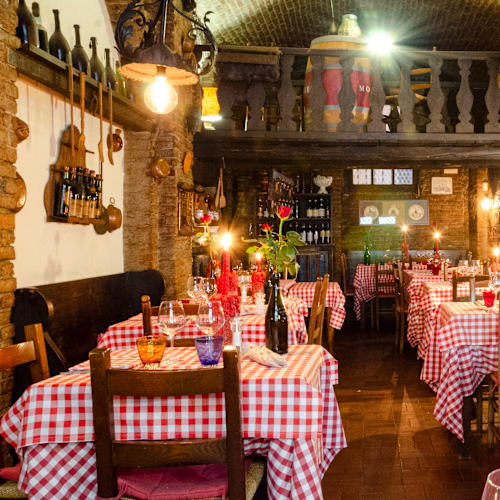 Taverna delle rose, Torino