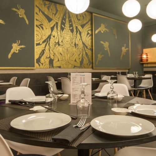 Royal Thai Camelie, Roma