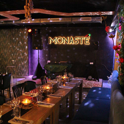 Monastè, Qualiano