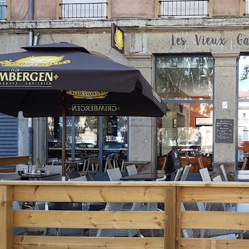 Les Vieux Garçons, Lyon