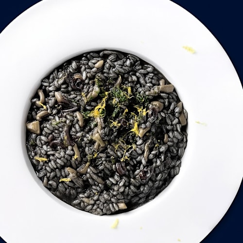 Oltremare, Aci Castello