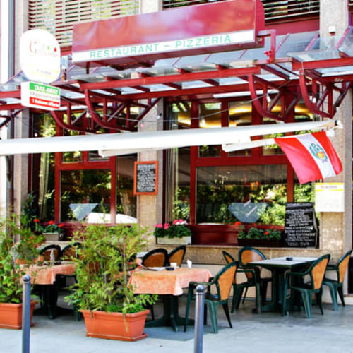 El Galliano, Carouge