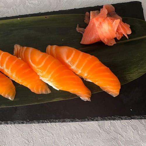 Hasu Sushi Restaurant And Bar, Algés