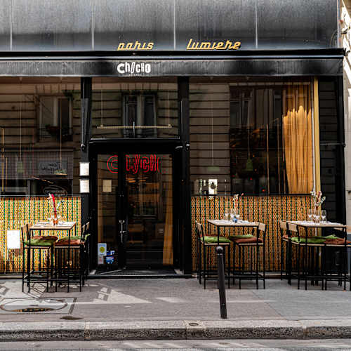 Chocho, Paris