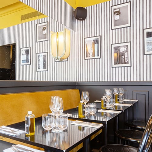 Epoca, Paris
