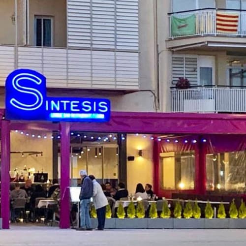 Síntesis, Sitges