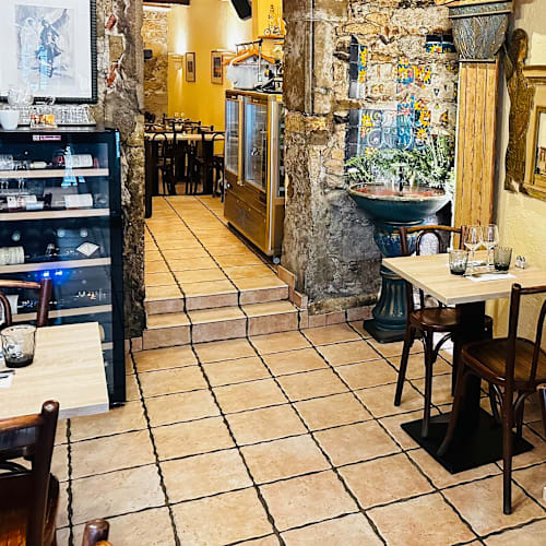 Le Petit Persan, Lyon