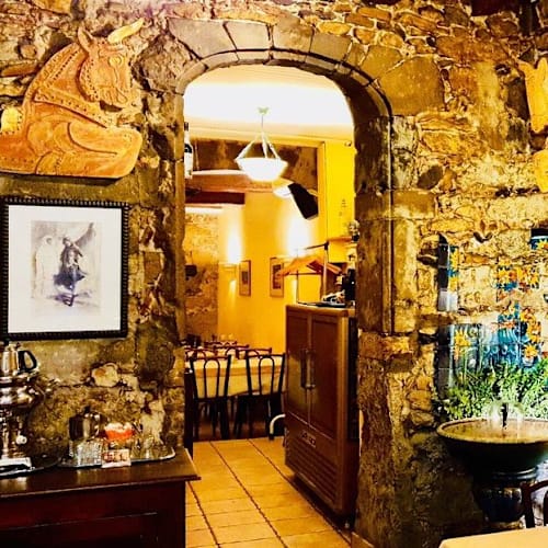 Le Petit Persan, Lyon