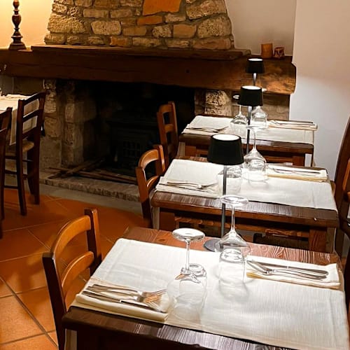 Veleia Taberna, Magnani
