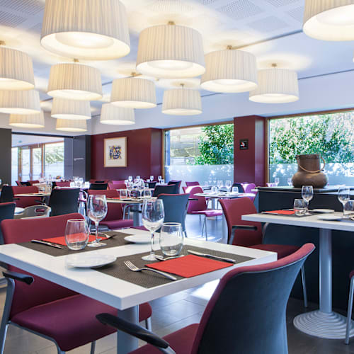 La Fonda - Hotel Món Sant Benet, Sant Fruitos De Bages