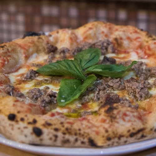 Taverna Luciana, Napoli