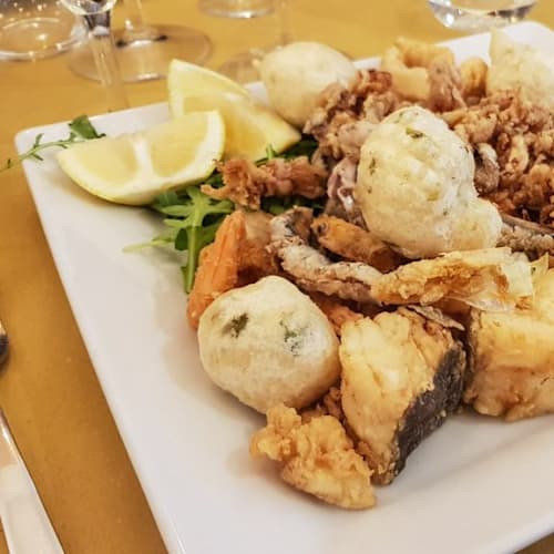 Taverna Luciana, Napoli