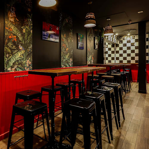 Black Sheep, Paris