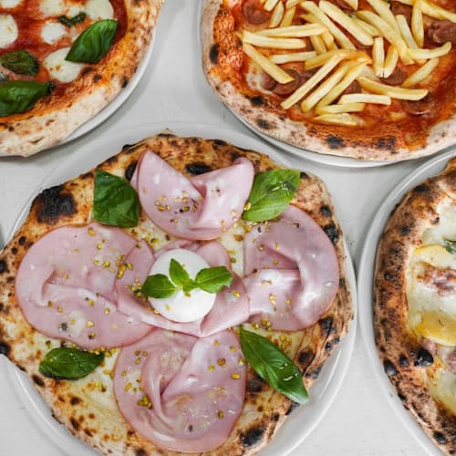 Pizzeria Love Pizza, Pasta