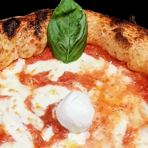 Pizzeria Love Pizza, Pasta