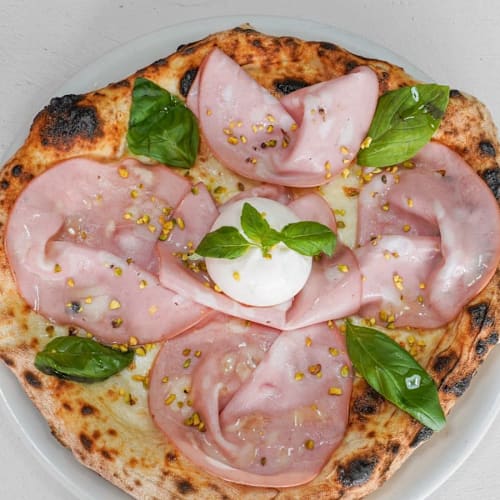 Pizzeria Love Pizza, Pasta