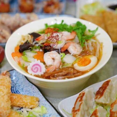 Akiya, Saint-Germain-en-Laye