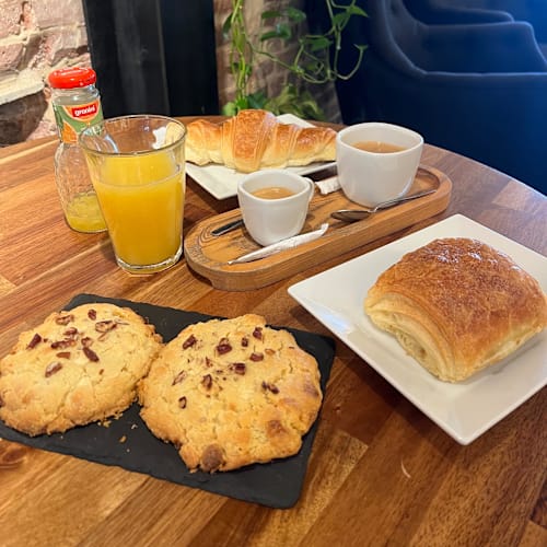 Opticafe, Vernon