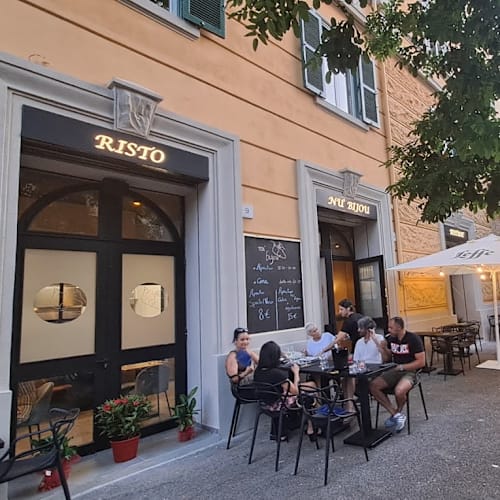 Nu' Bijou, Roma