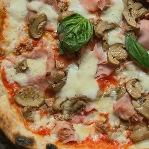 La piazzetta ristorante pizzeria, Cava de' Tirreni